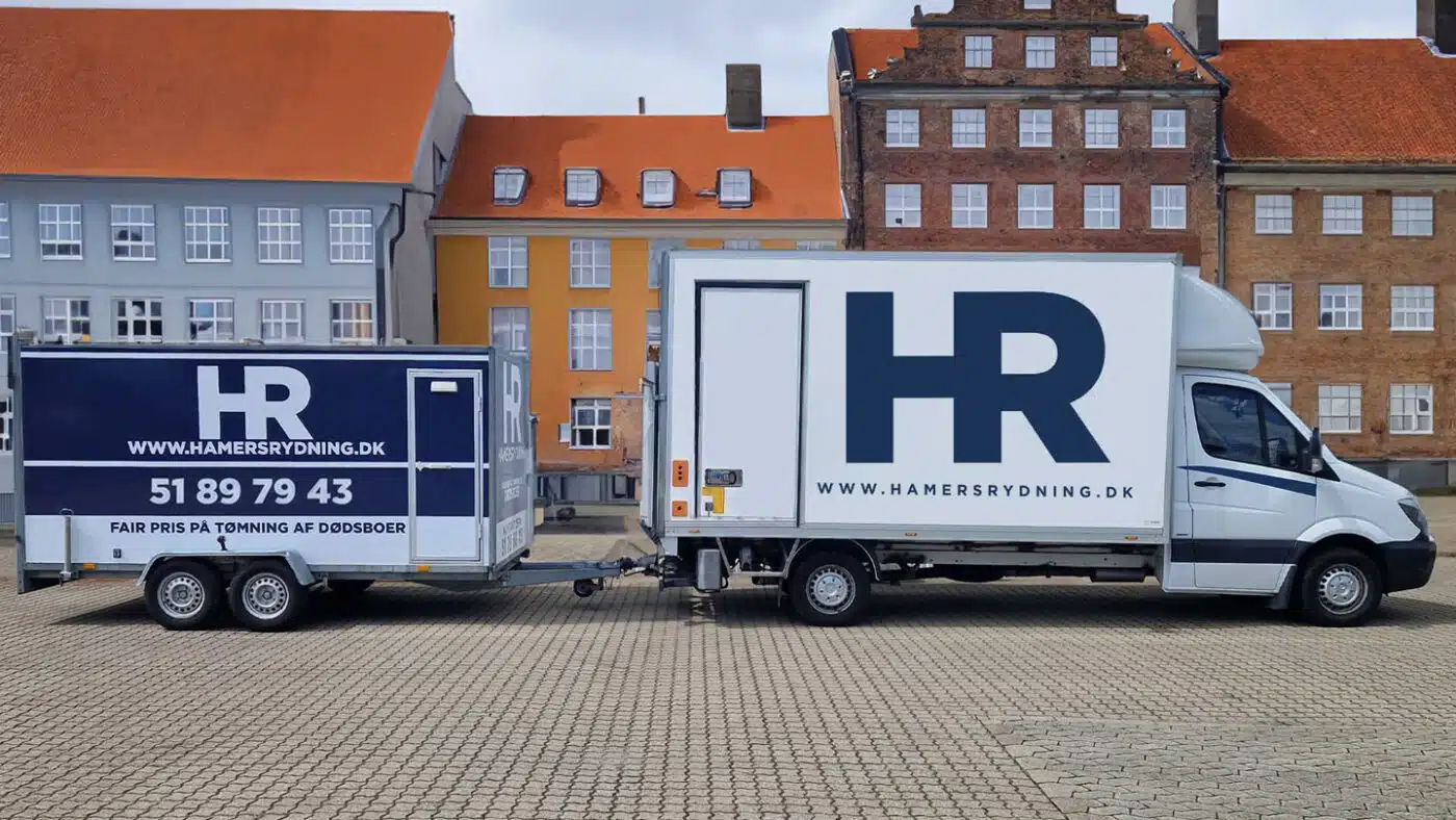 hamers rydning bil med trailer
